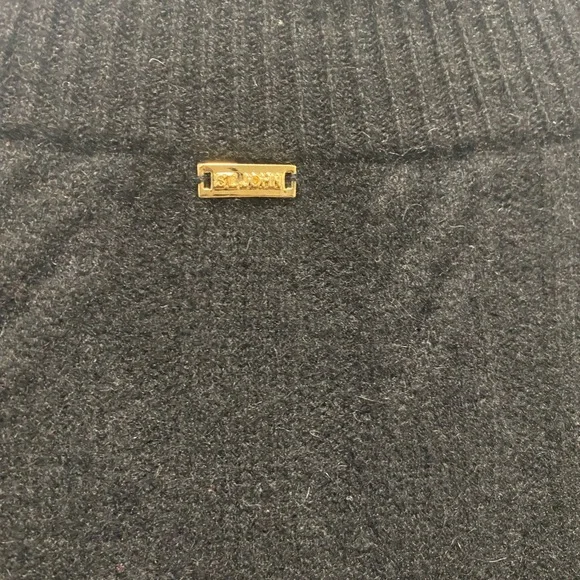 St. John Sport 100% Cashmere Jacket - Picture 3 of 5